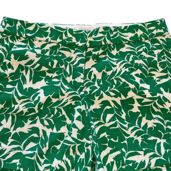 J. Crew Women's Green White Leaf Floral Pattern Short Size 6 Tropical Hawaiian - Picture 3 of 16